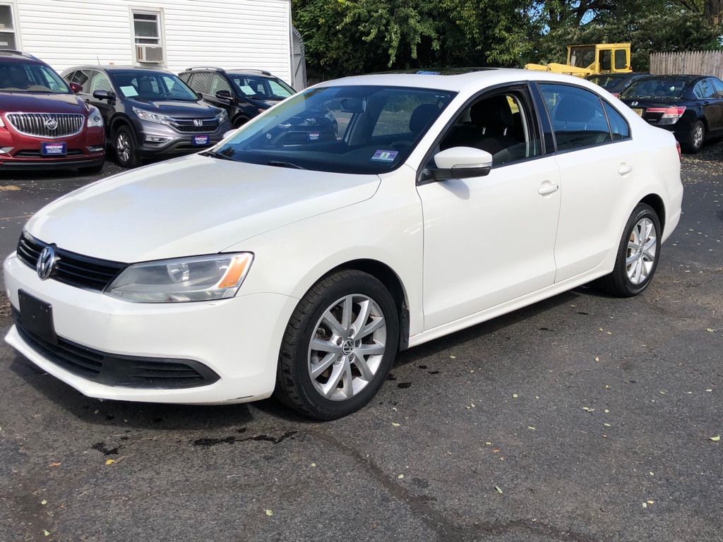 Photo 2 of this VOLKSWAGEN JETTA