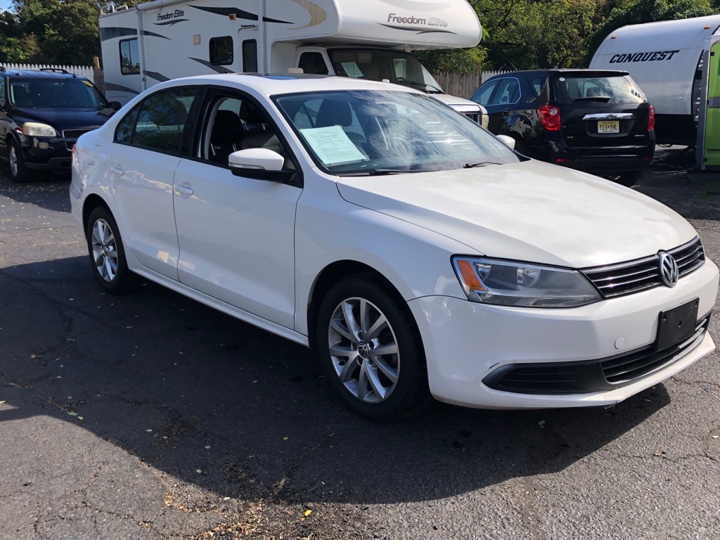 Photo 9 of this VOLKSWAGEN JETTA