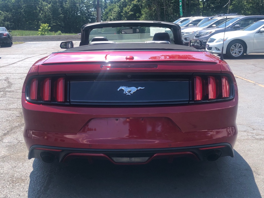 Photo 7 of this FORD MUSTANG