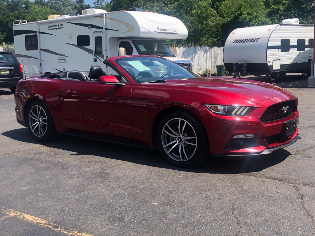 Photo 4 of this FORD MUSTANG