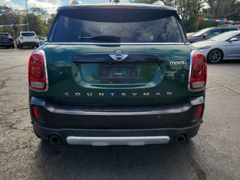 Photo 4 of this MINI COOPER