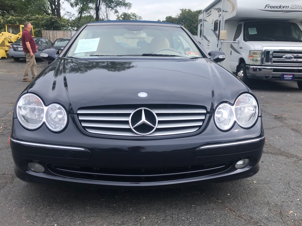 Photo 10 of this MERCEDES-BENZ CLK