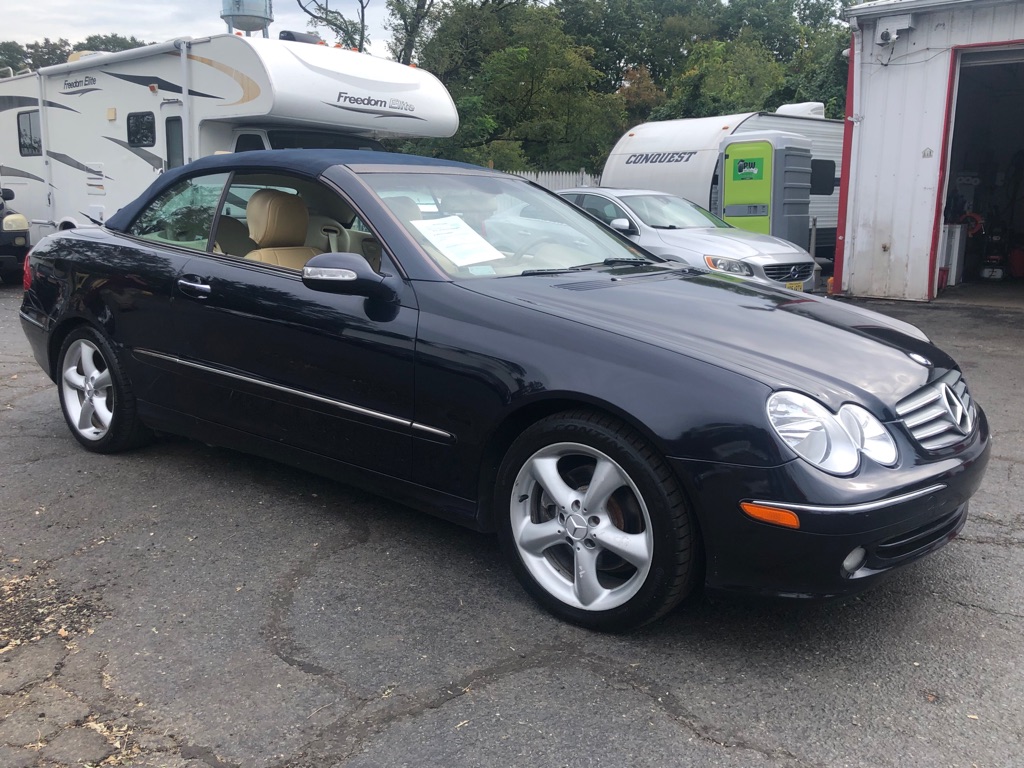 Photo 8 of this MERCEDES-BENZ CLK