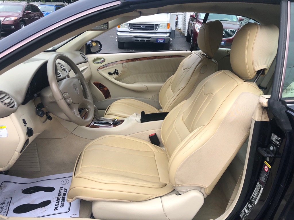 Photo 15 of this MERCEDES-BENZ CLK