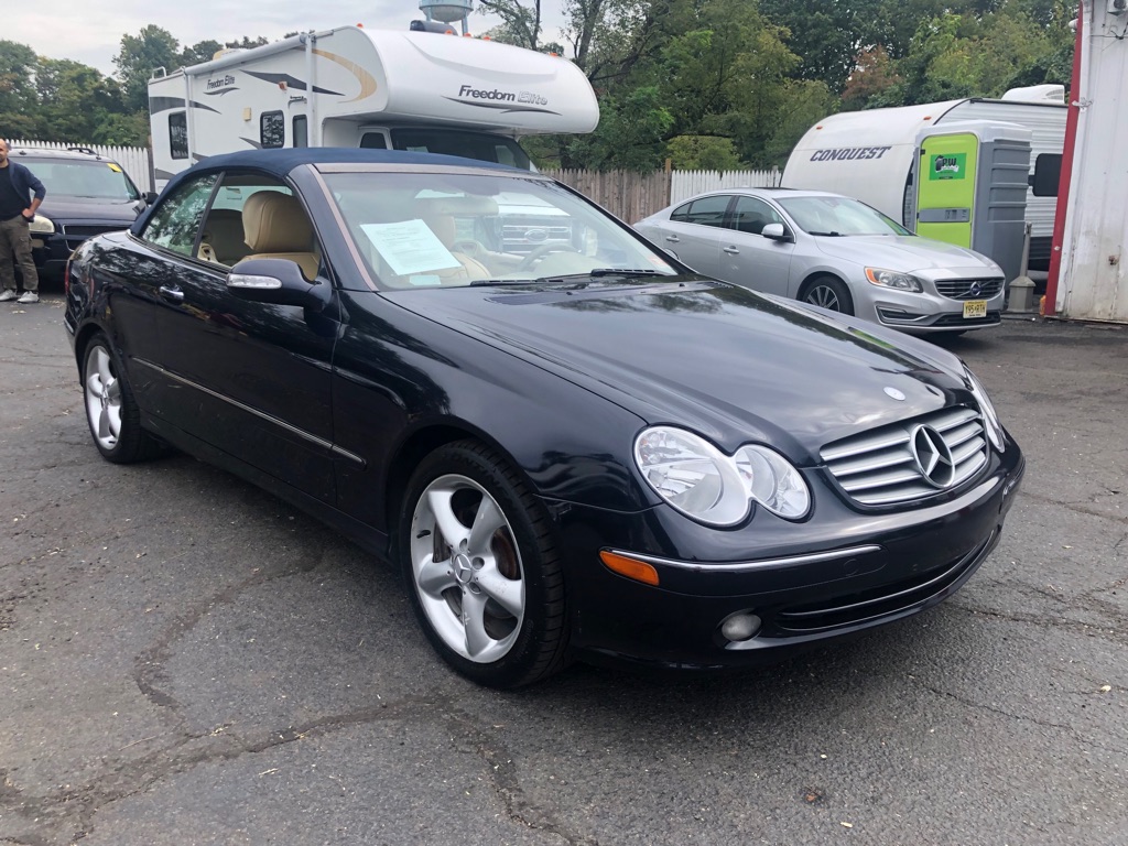 Photo 9 of this MERCEDES-BENZ CLK