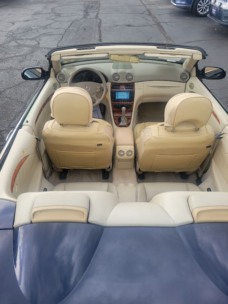 Photo 28 of this MERCEDES-BENZ CLK