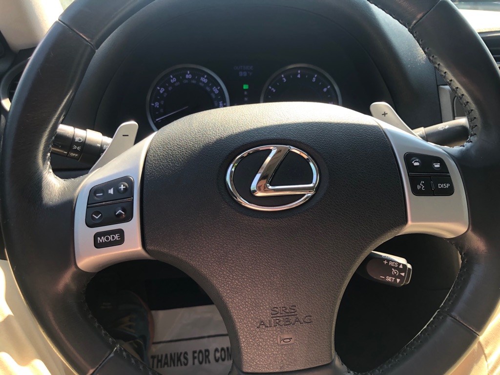Photo 28 of this LEXUS IS