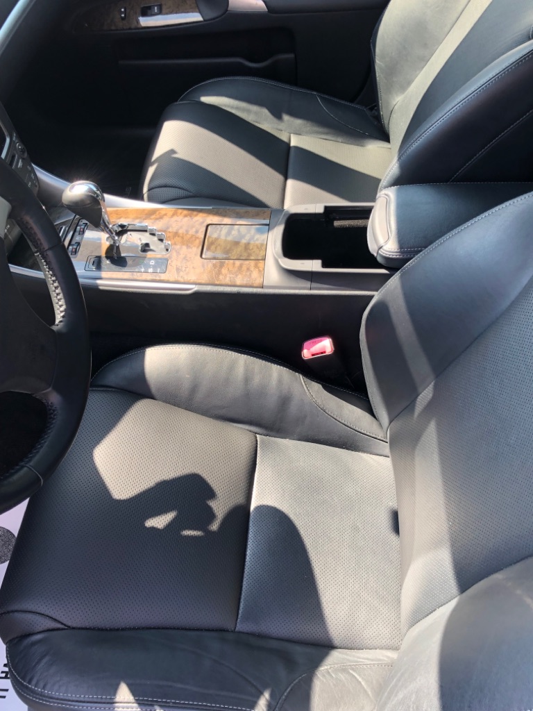 Photo 15 of this LEXUS IS