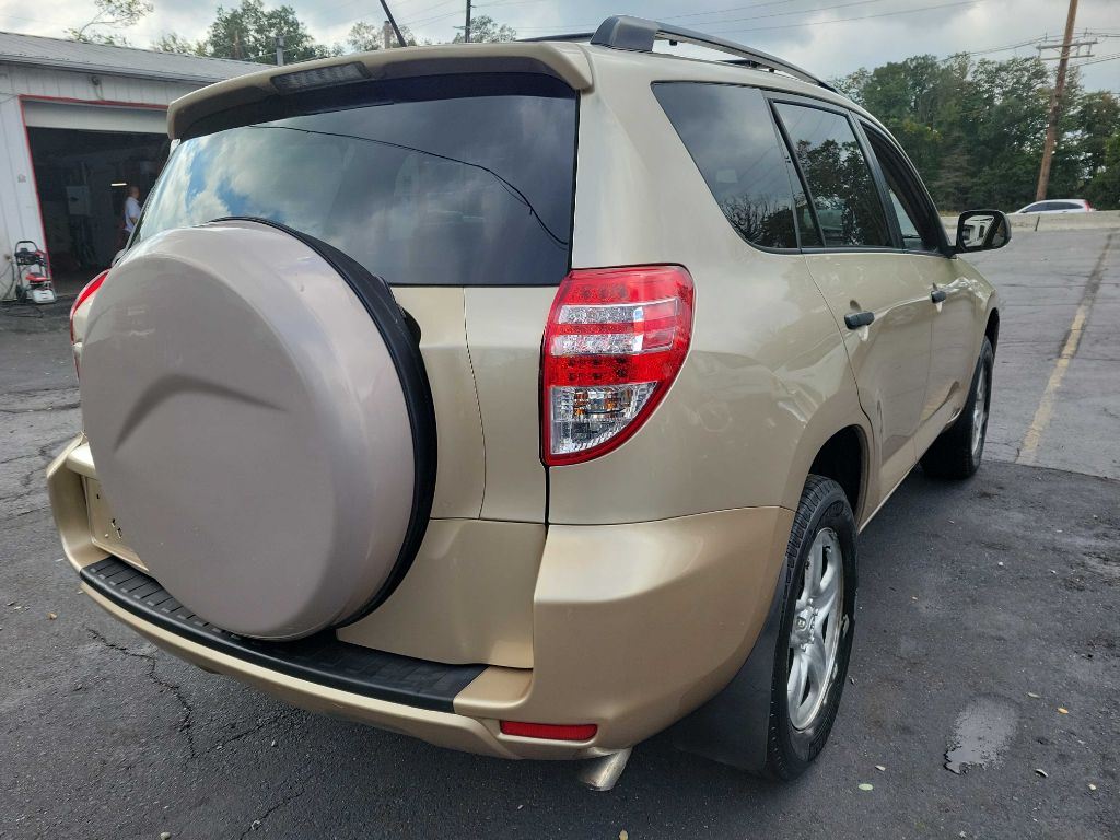 Photo 5 of this TOYOTA RAV4