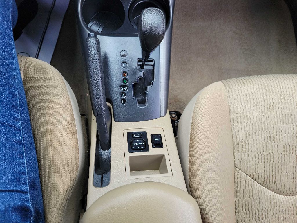 Photo 19 of this TOYOTA RAV4