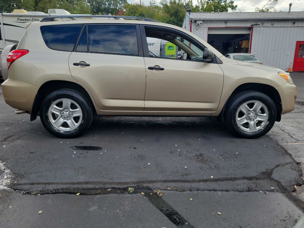 Photo 6 of this TOYOTA RAV4