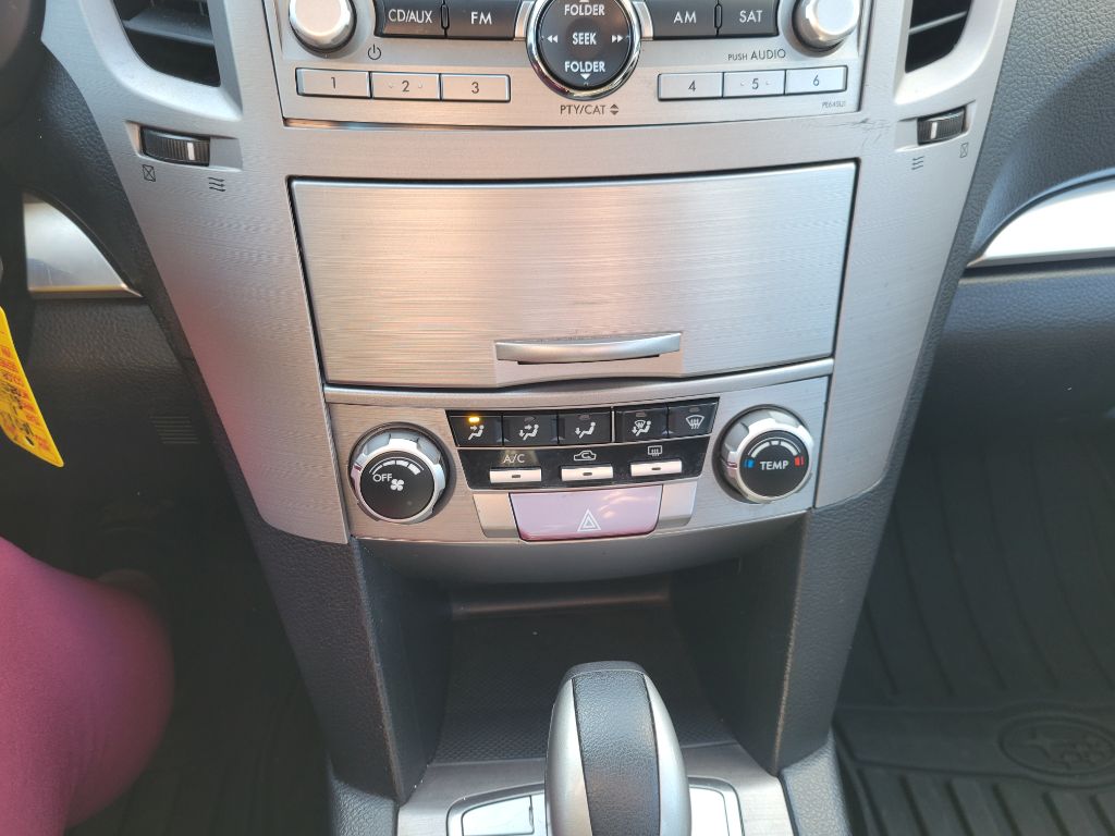 Photo 20 of this SUBARU LEGACY