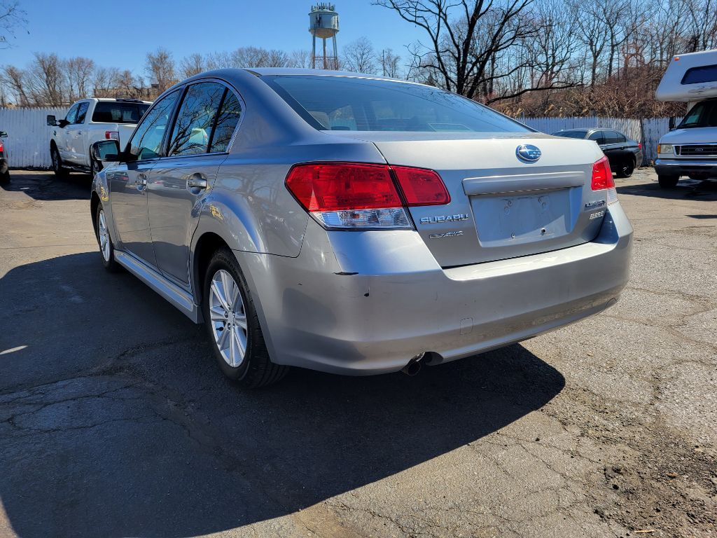 Photo 3 of this SUBARU LEGACY