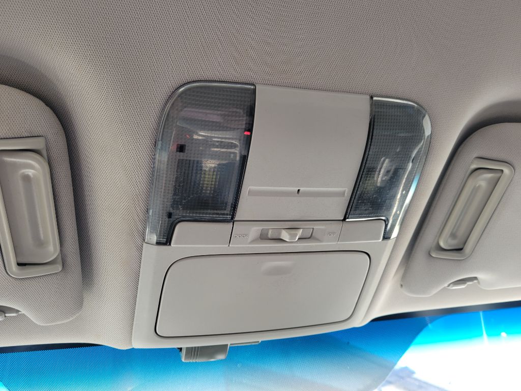 Photo 26 of this SUBARU LEGACY