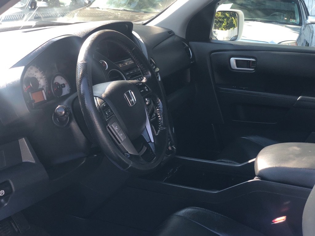 Photo 17 of this HONDA PILOT
