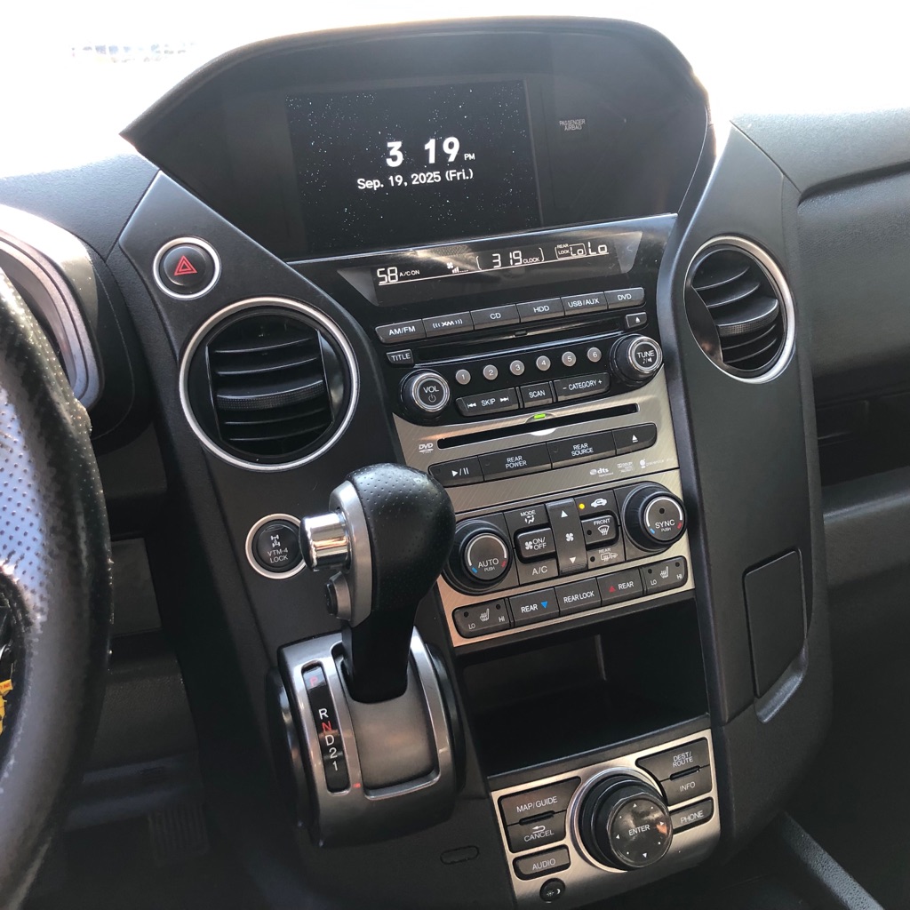 Photo 32 of this HONDA PILOT