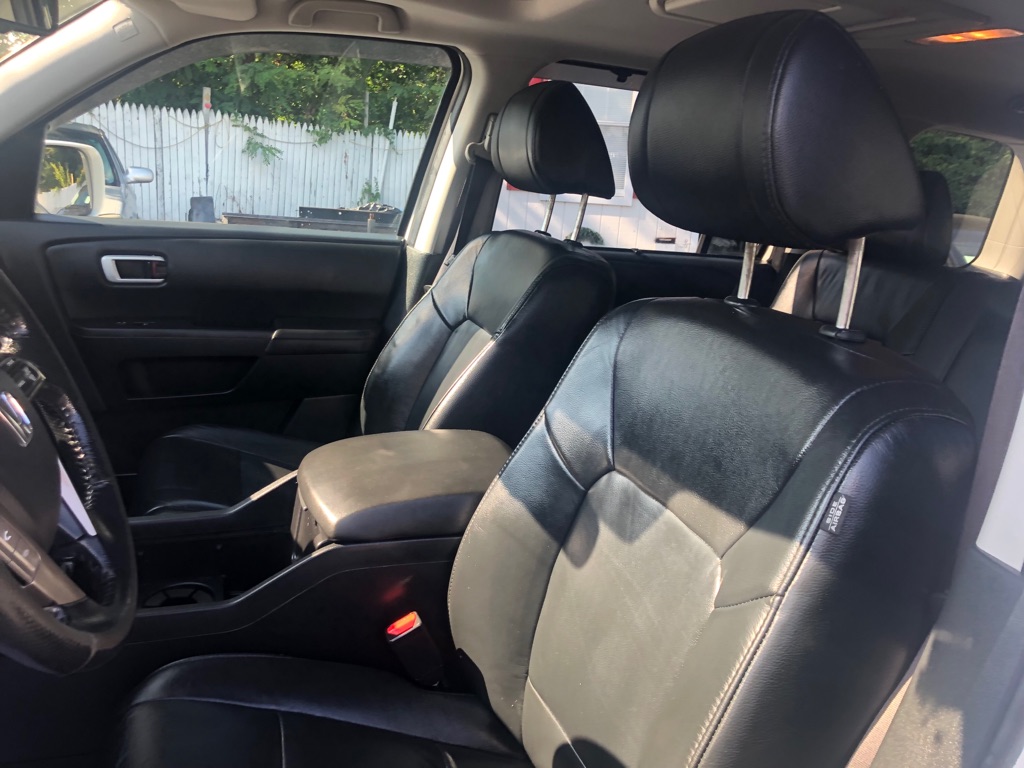 Photo 15 of this HONDA PILOT