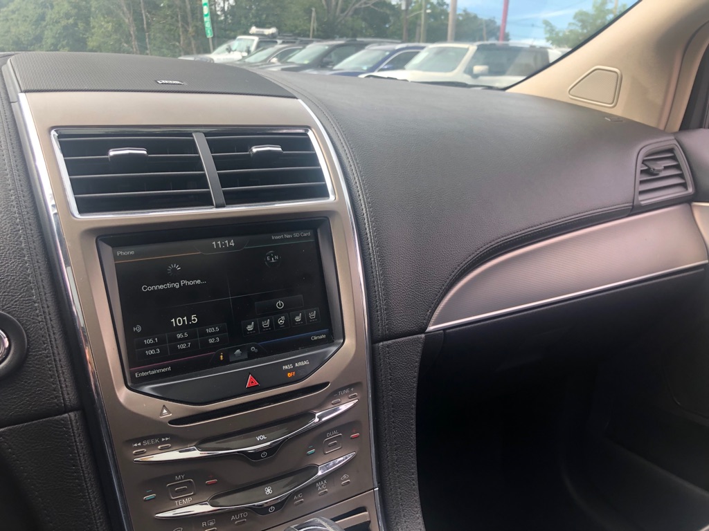 Photo 35 of this LINCOLN MKX