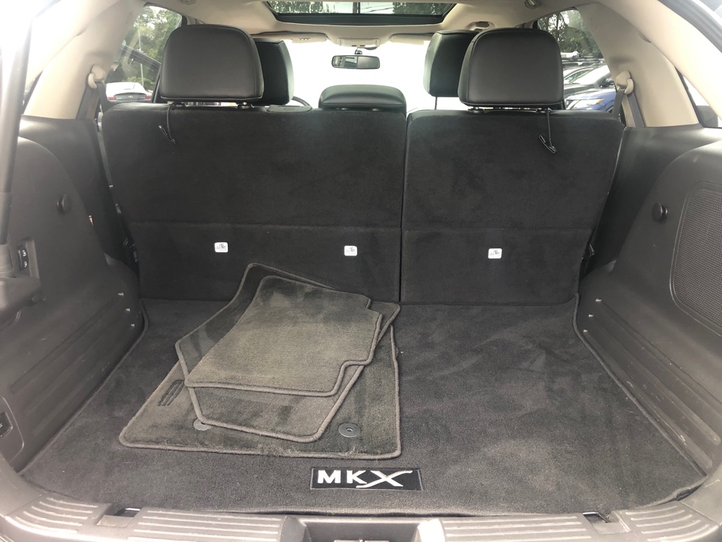 Photo 31 of this LINCOLN MKX