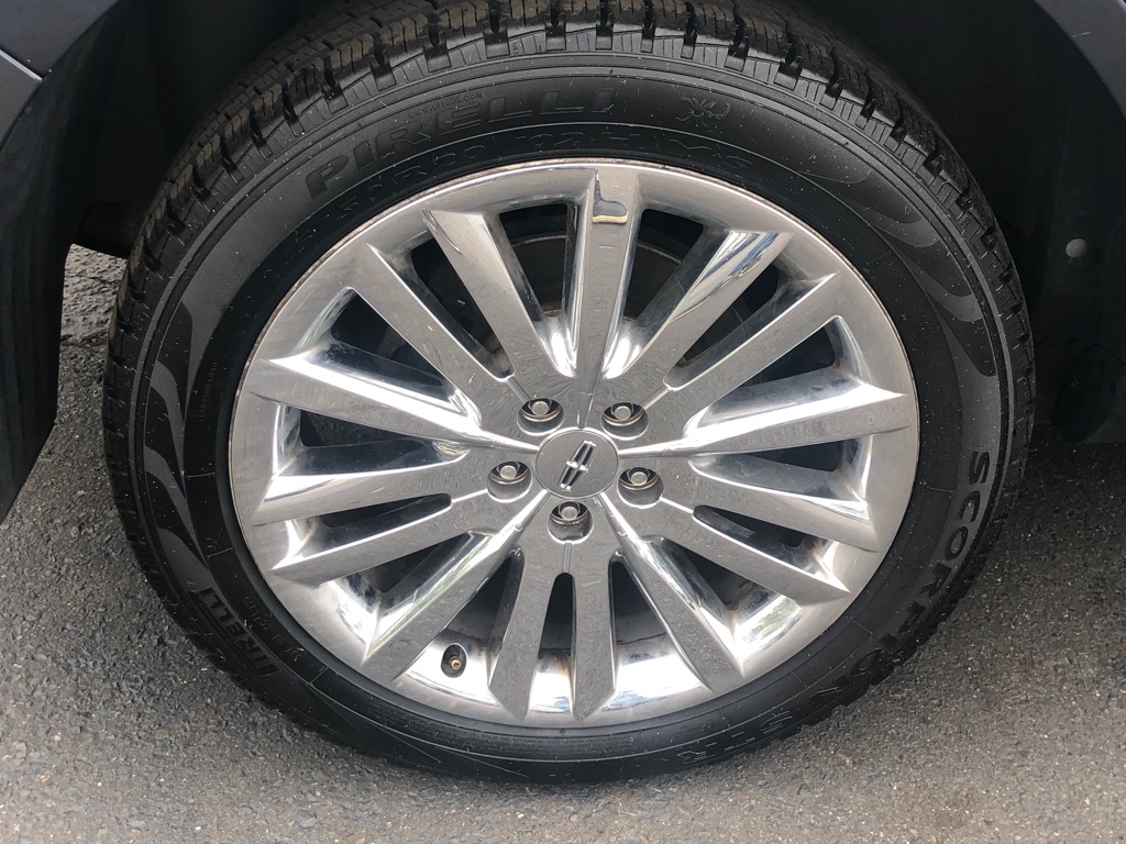 Photo 15 of this LINCOLN MKX