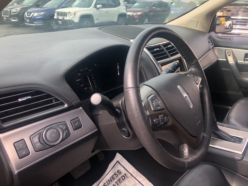 Photo 20 of this LINCOLN MKX