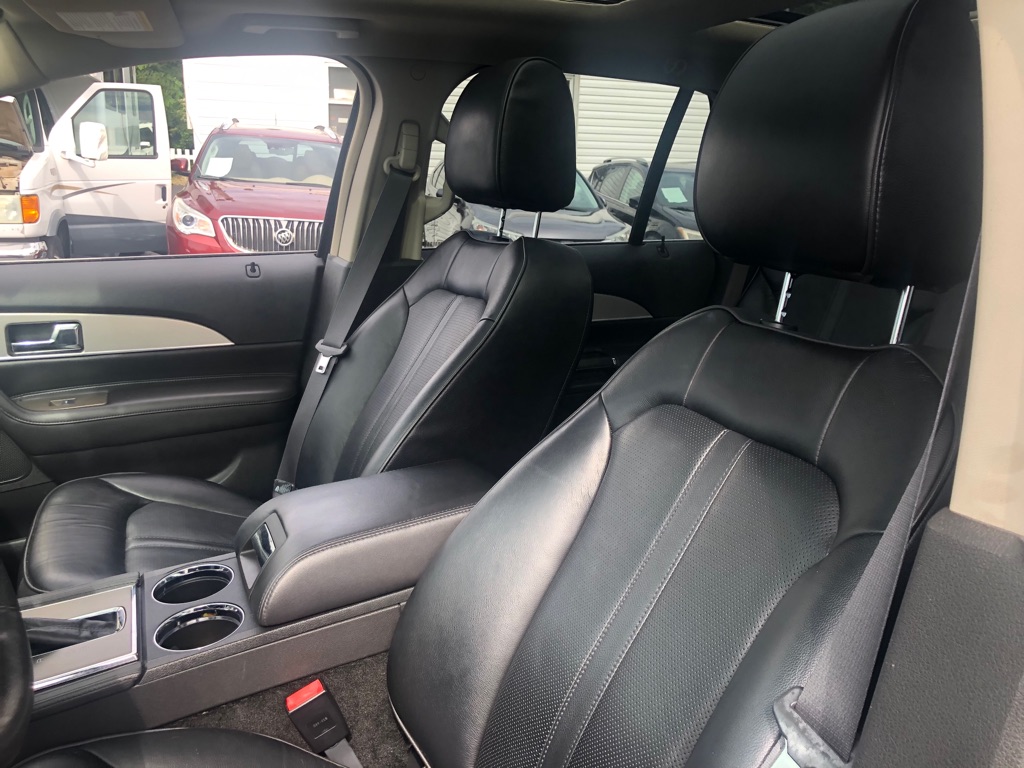 Photo 18 of this LINCOLN MKX