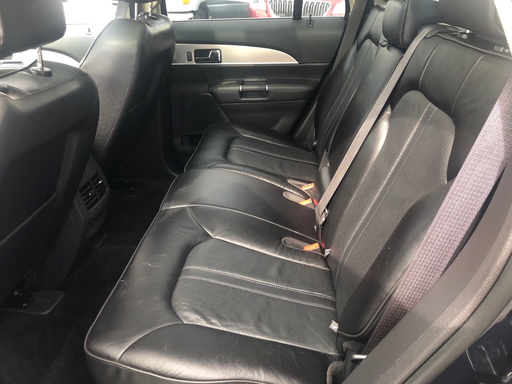 Photo 27 of this LINCOLN MKX