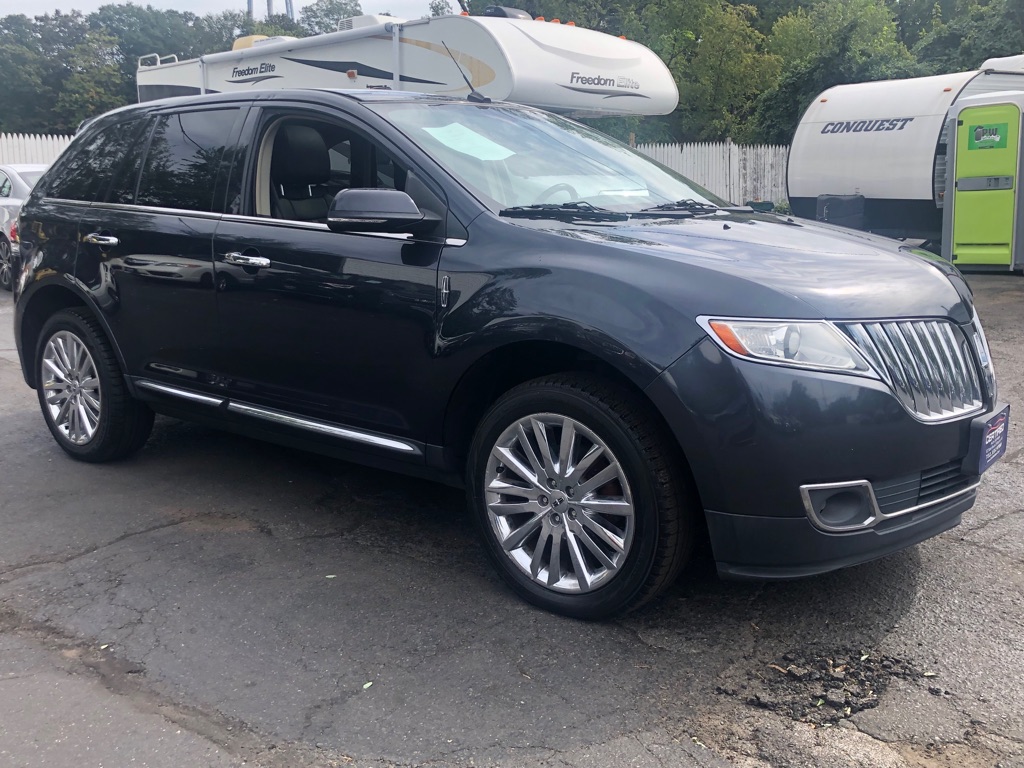 Photo 10 of this LINCOLN MKX