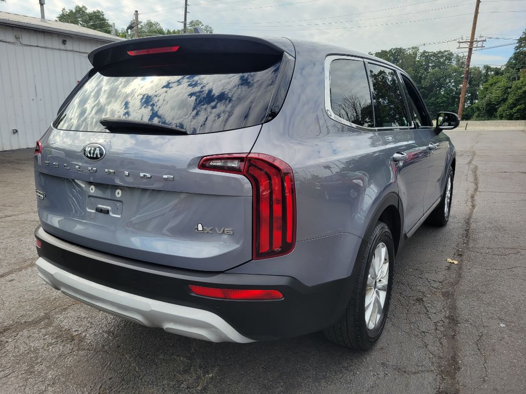 Photo 5 of this KIA TELLURIDE