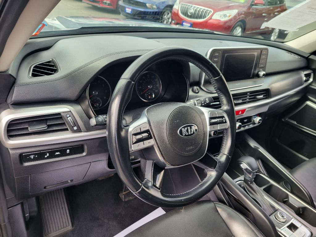 Photo 16 of this KIA TELLURIDE