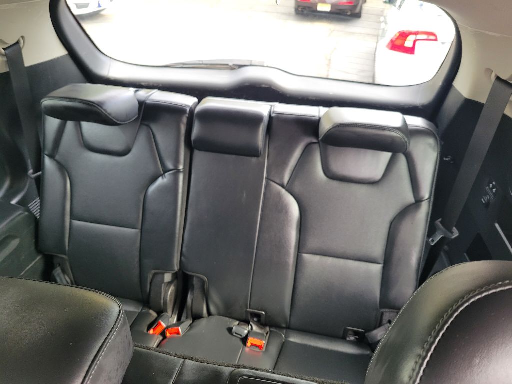Photo 35 of this KIA TELLURIDE