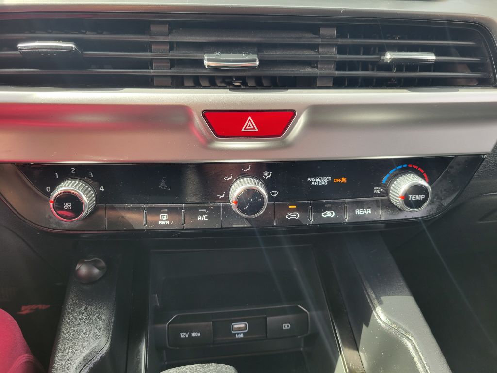 Photo 21 of this KIA TELLURIDE