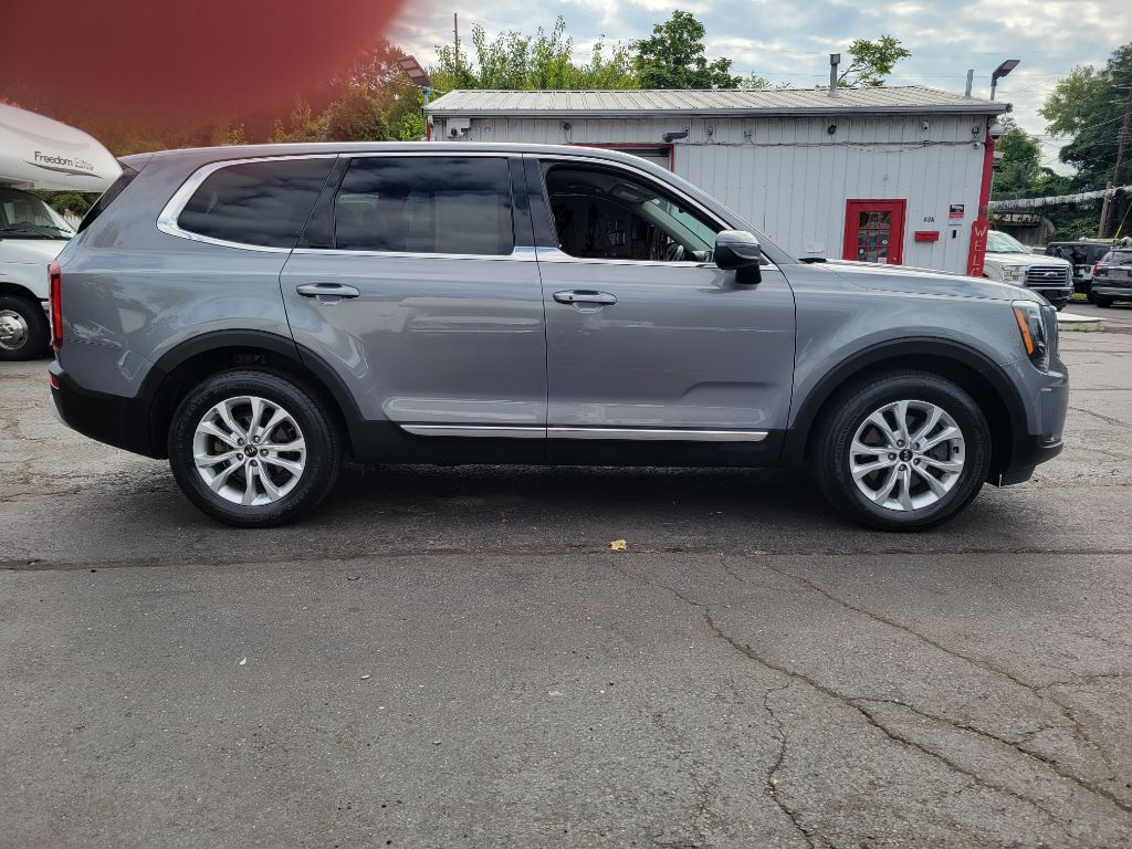 Photo 6 of this KIA TELLURIDE