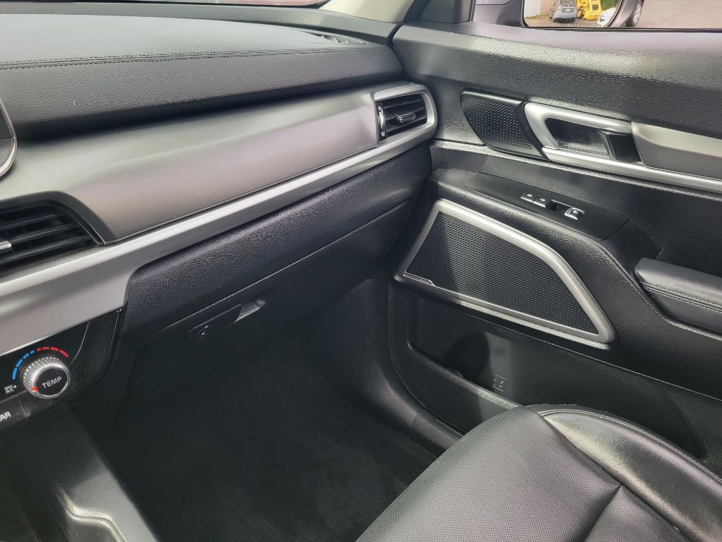 Photo 31 of this KIA TELLURIDE