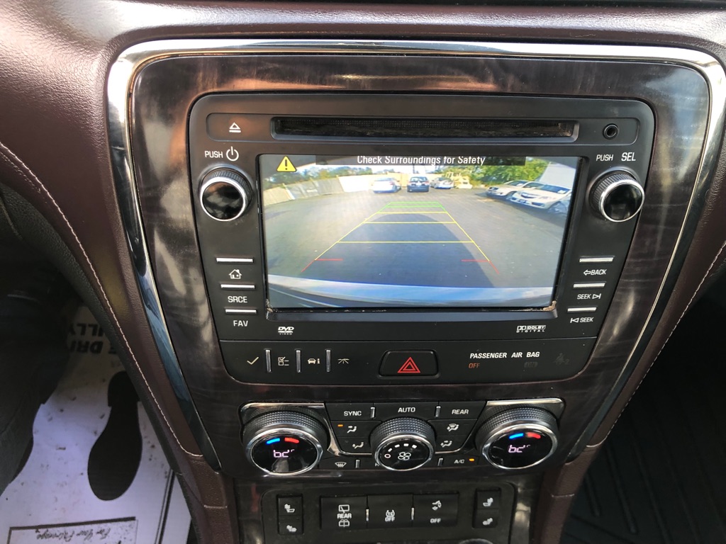 Photo 37 of this BUICK ENCLAVE