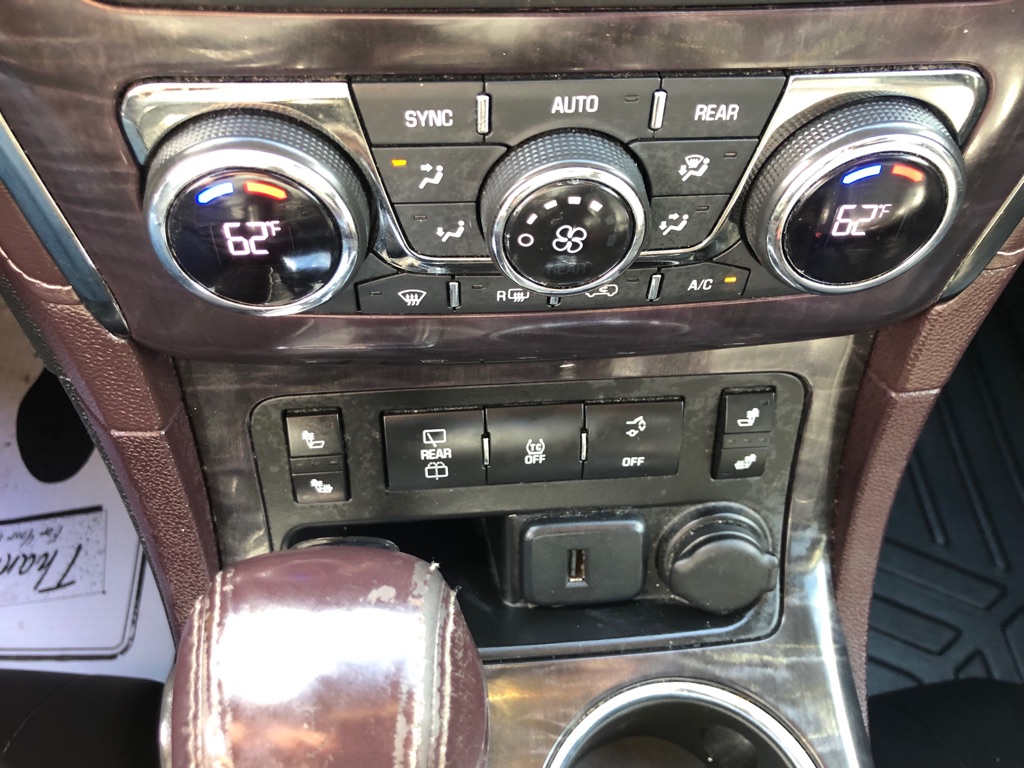 Photo 36 of this BUICK ENCLAVE