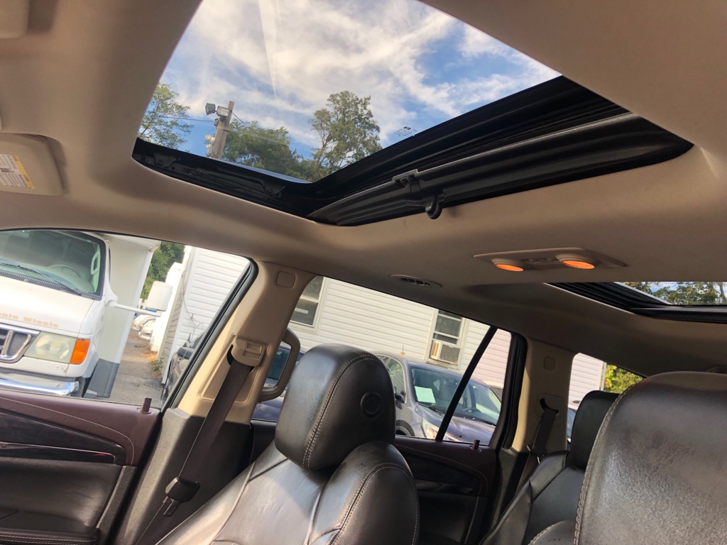 Photo 20 of this BUICK ENCLAVE