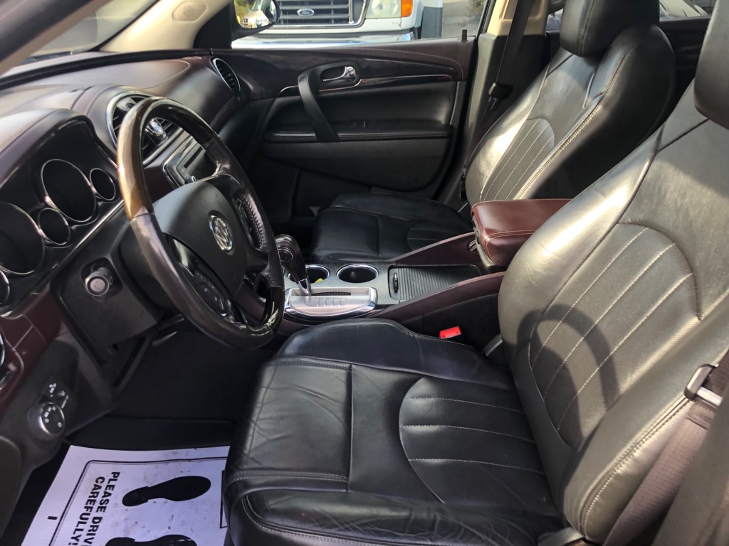 Photo 16 of this BUICK ENCLAVE