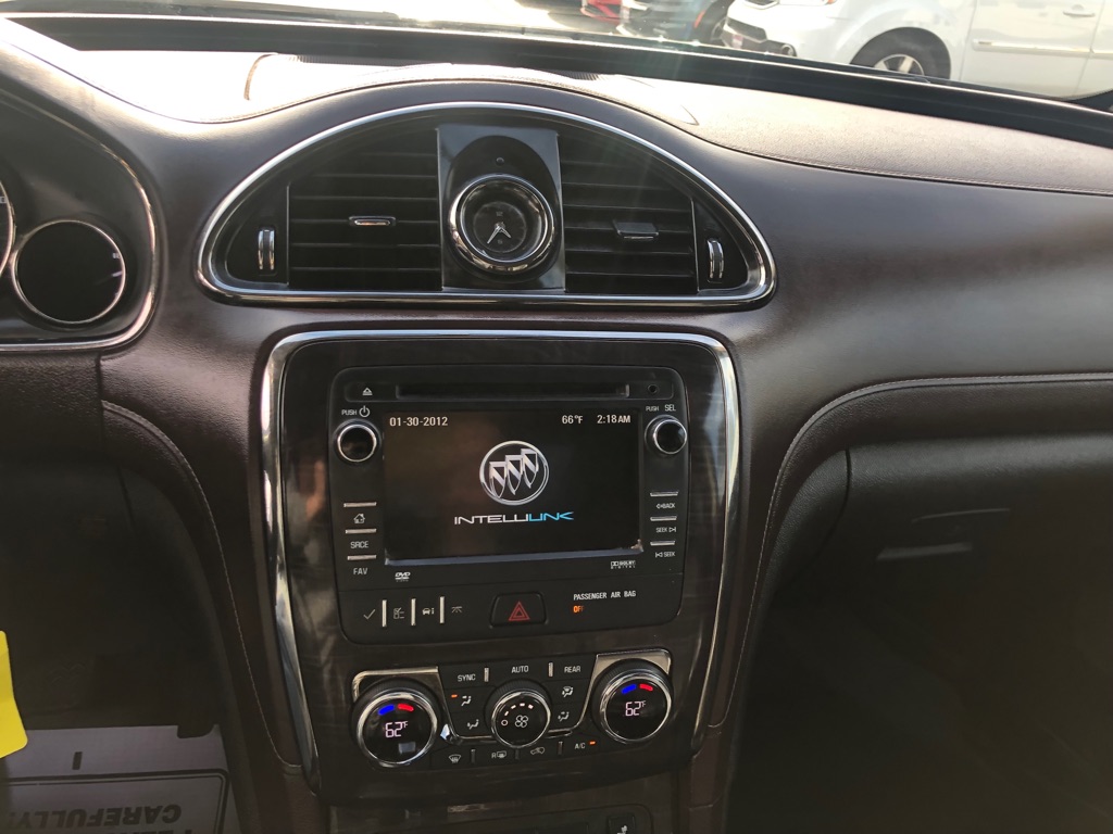Photo 33 of this BUICK ENCLAVE