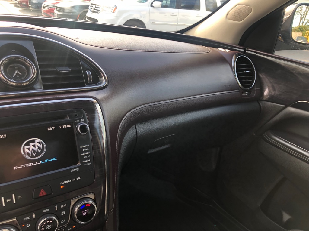 Photo 34 of this BUICK ENCLAVE