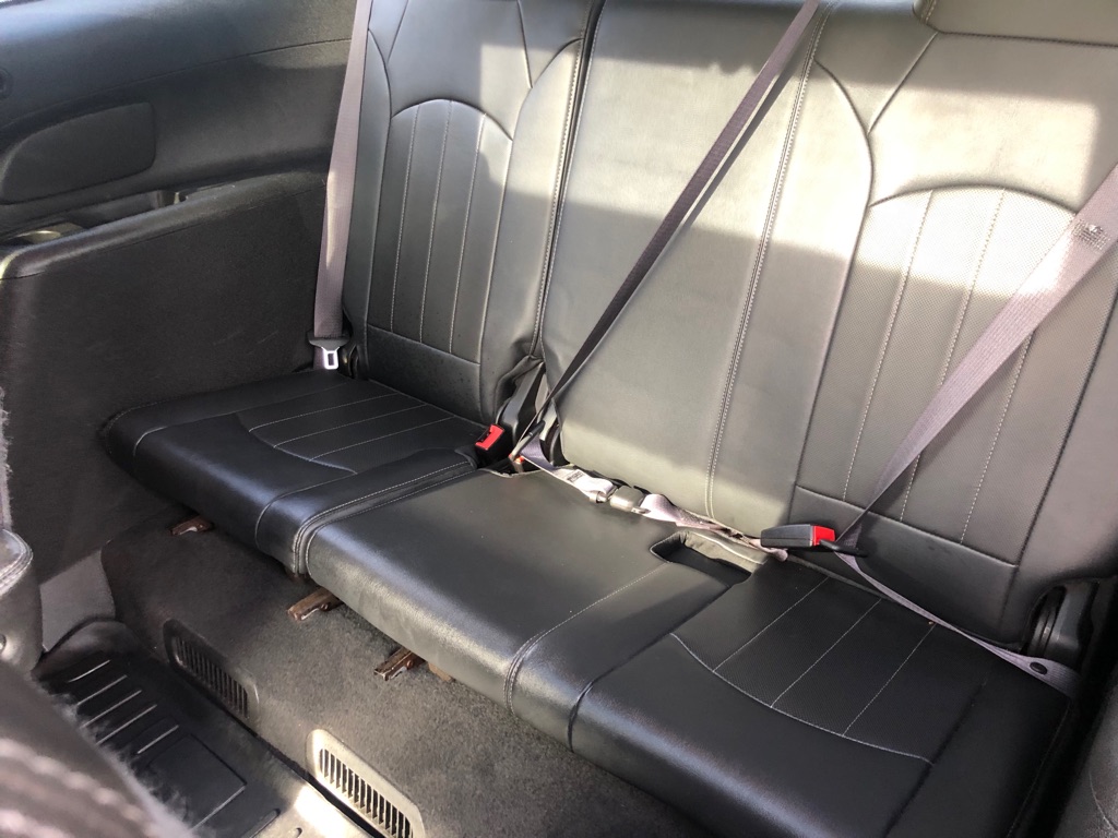 Photo 29 of this BUICK ENCLAVE