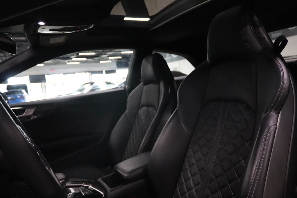 2021-Audi-S5-Discovery-Auto-Center-11