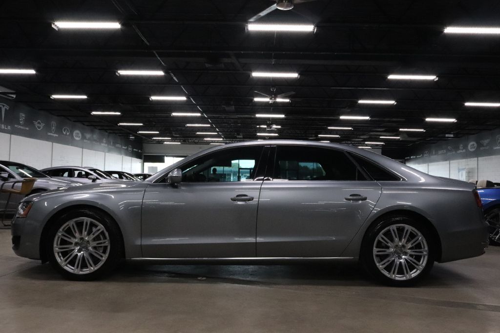 2015-Audi-A8-Discovery-Auto-Center-2