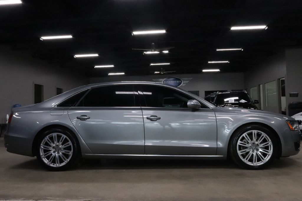 2015-Audi-A8-Discovery-Auto-Center-6