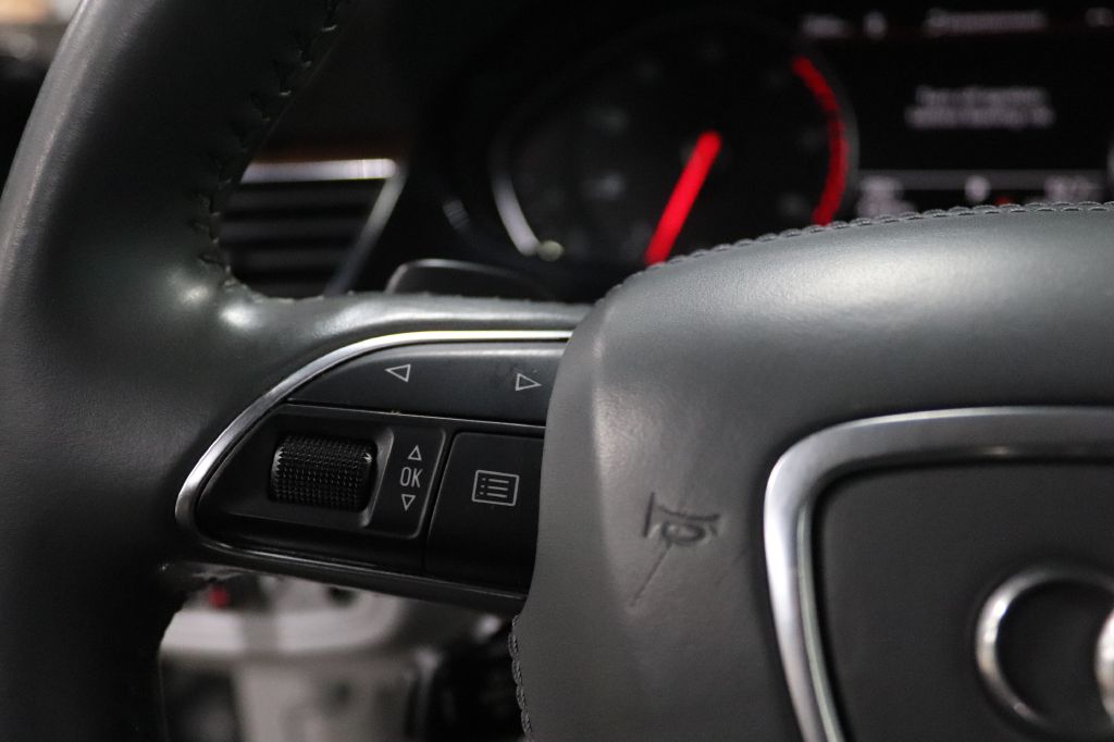 2015-Audi-A8-Discovery-Auto-Center-26