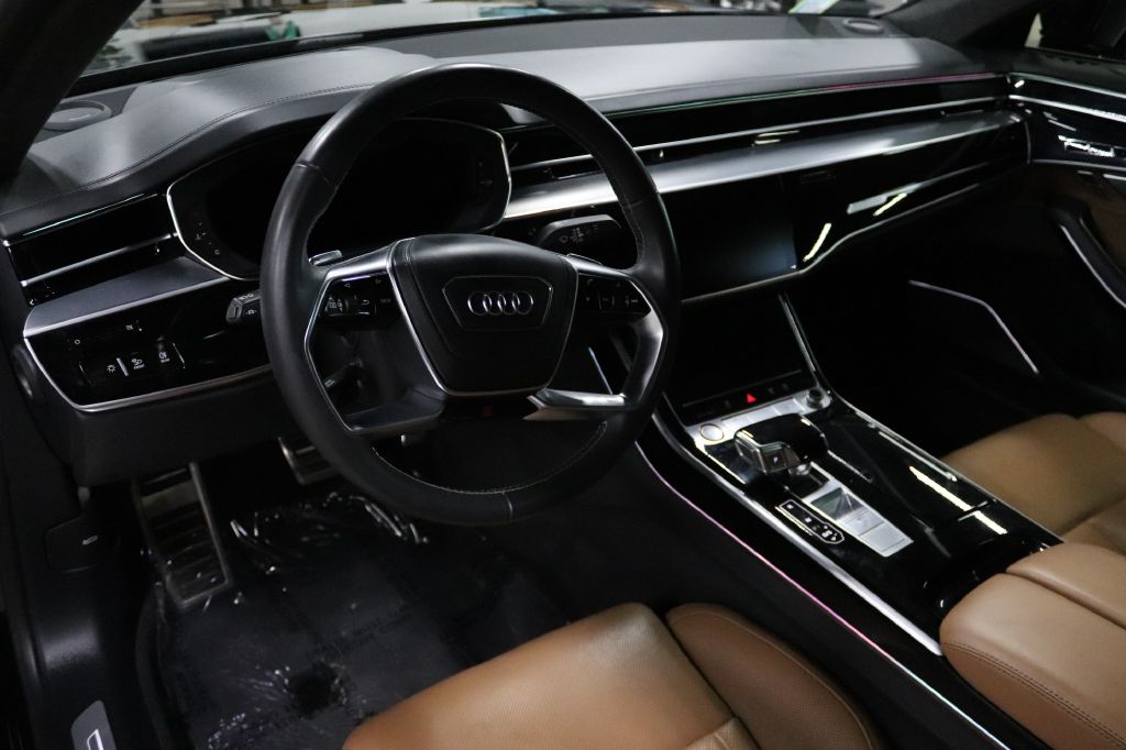 2021-Audi-S8-Discovery-Auto-Center-12