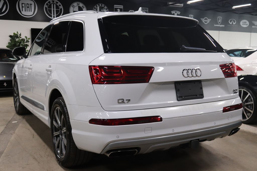 2018-Audi-Q7-Discovery-Auto-Center-3