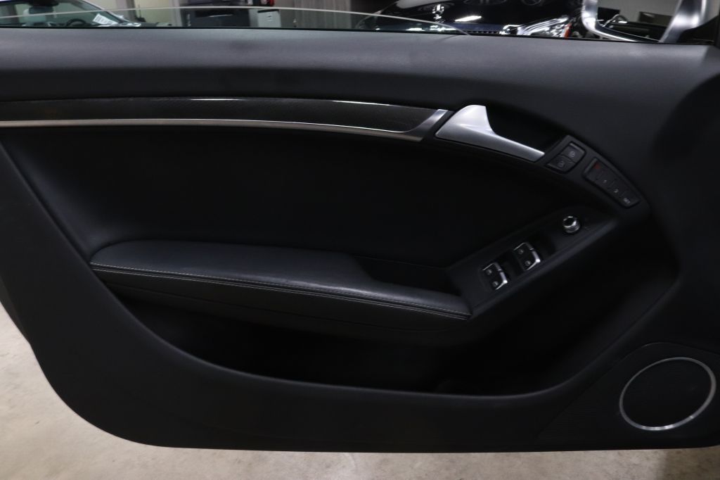 2016-Audi-S5-Discovery-Auto-Center-9