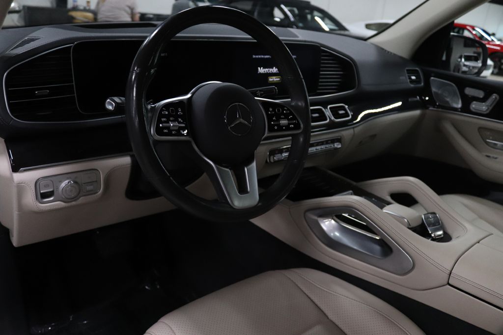 2021-Mercedes-Benz-GLE-Discovery-Auto-Center-12