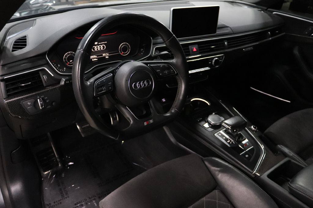 2020-Audi-S5-Discovery-Auto-Center-12